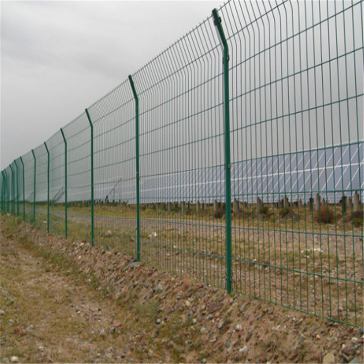 光伏发电站护栏网图片4